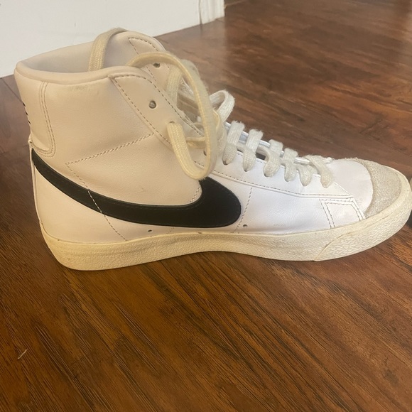 Women’s Blazer Mid ‘77 Sneakers - Picture 7 of 12